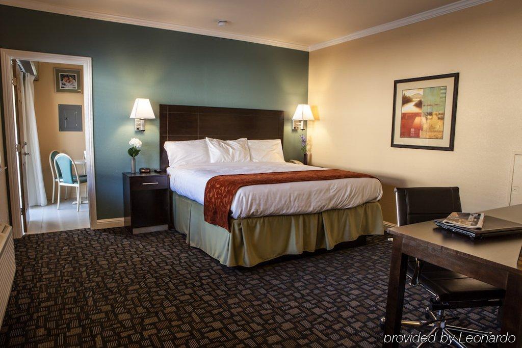 Marinwood Inn & Suites Новато Екстериор снимка
