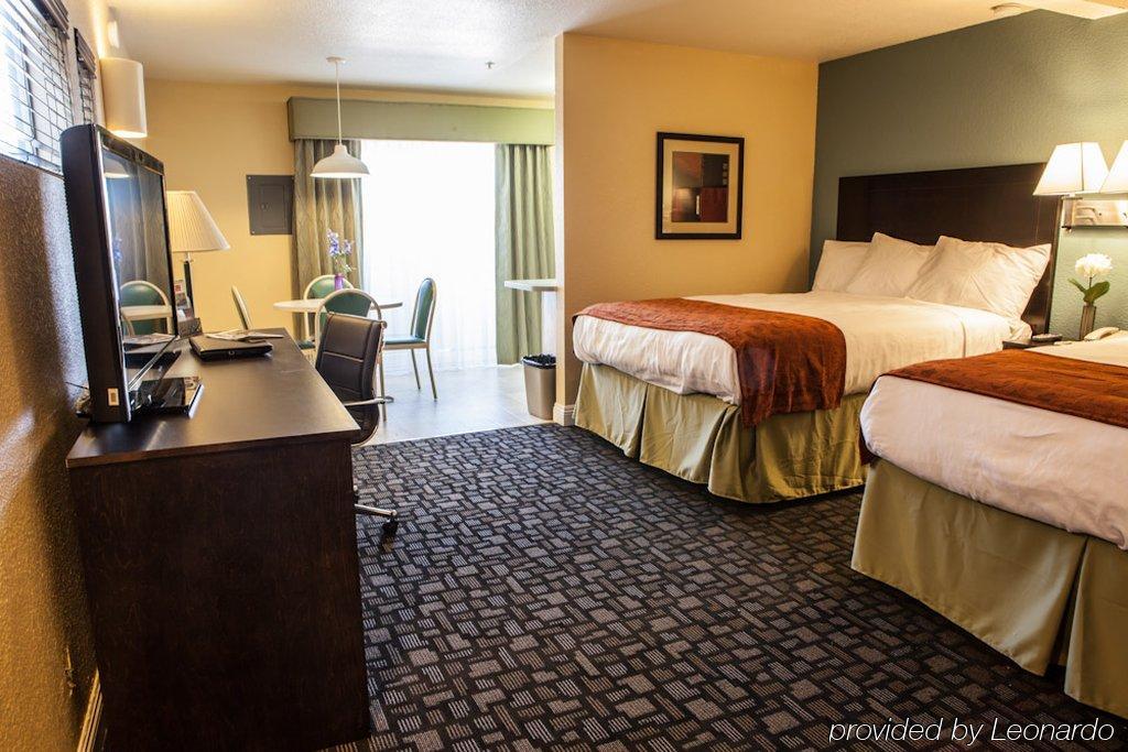 Marinwood Inn & Suites Новато Екстериор снимка